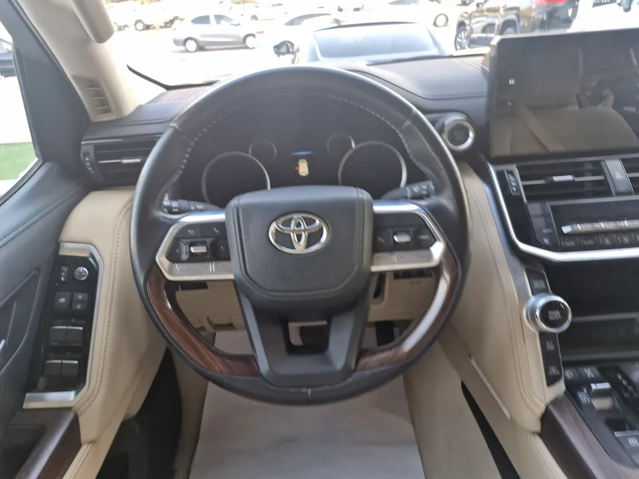 تويوتا لاندكروزر GXR4 DSL 2024 