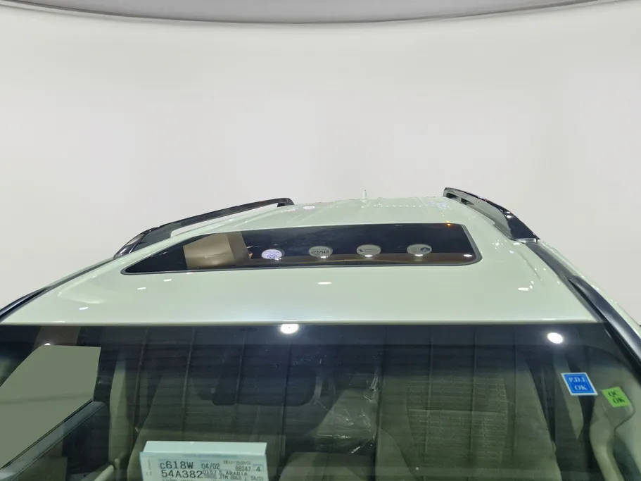 2025 Toyota Land Cruiser GXR2 