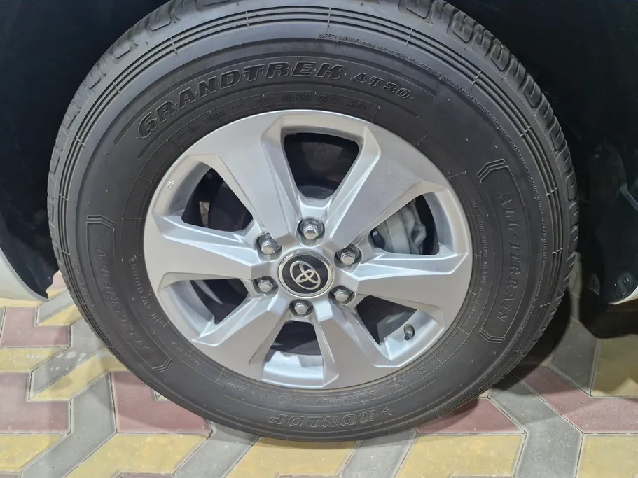 تويوتا لاندكروزر GXR2 2025 
