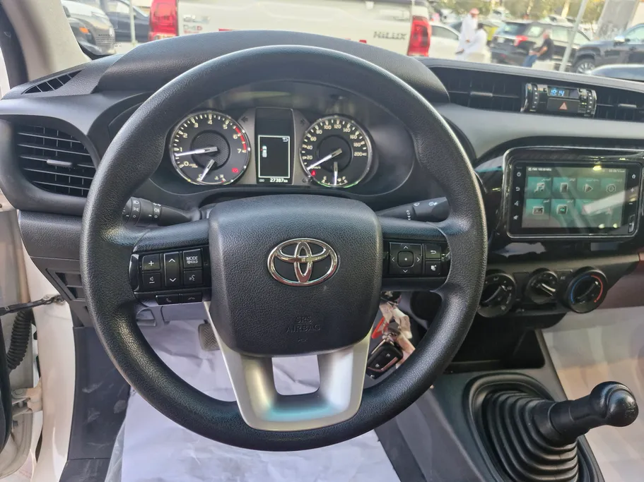 2024 Toyota Hilux GLX 