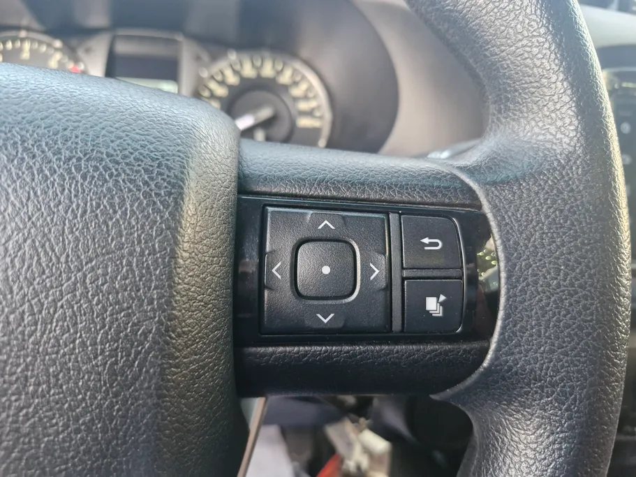2024 Toyota Hilux GLX 