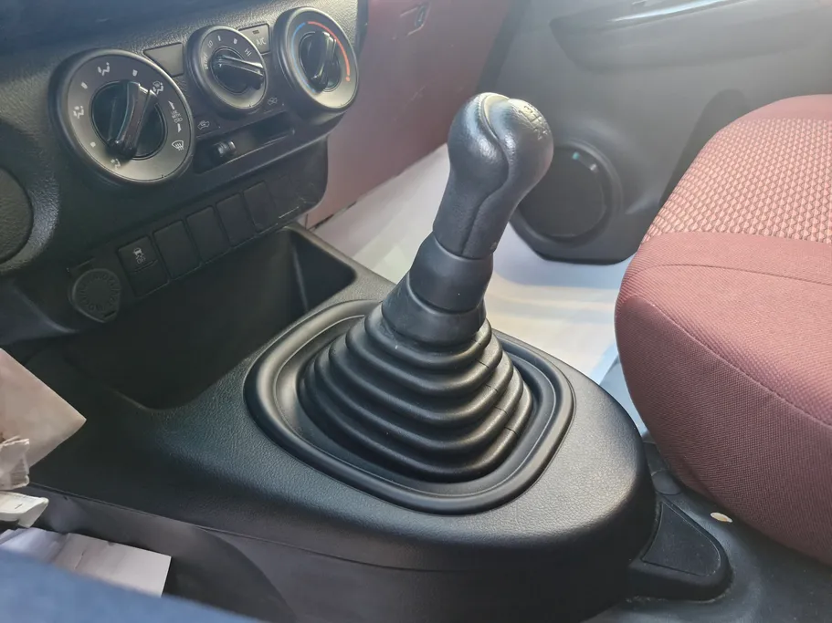 2024 Toyota Hilux GLX 
