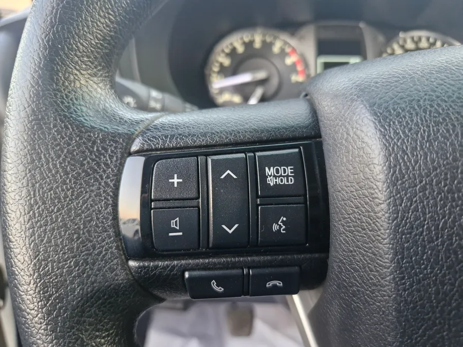 2024 Toyota Hilux GLX 