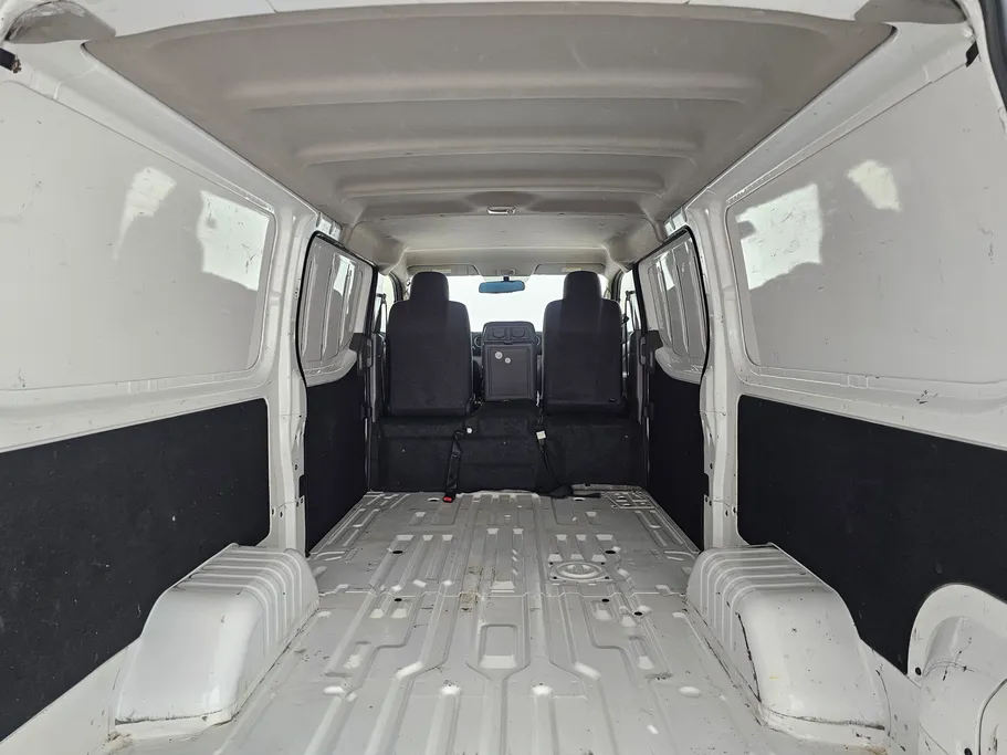 2021 Nissan Urvan NV350 