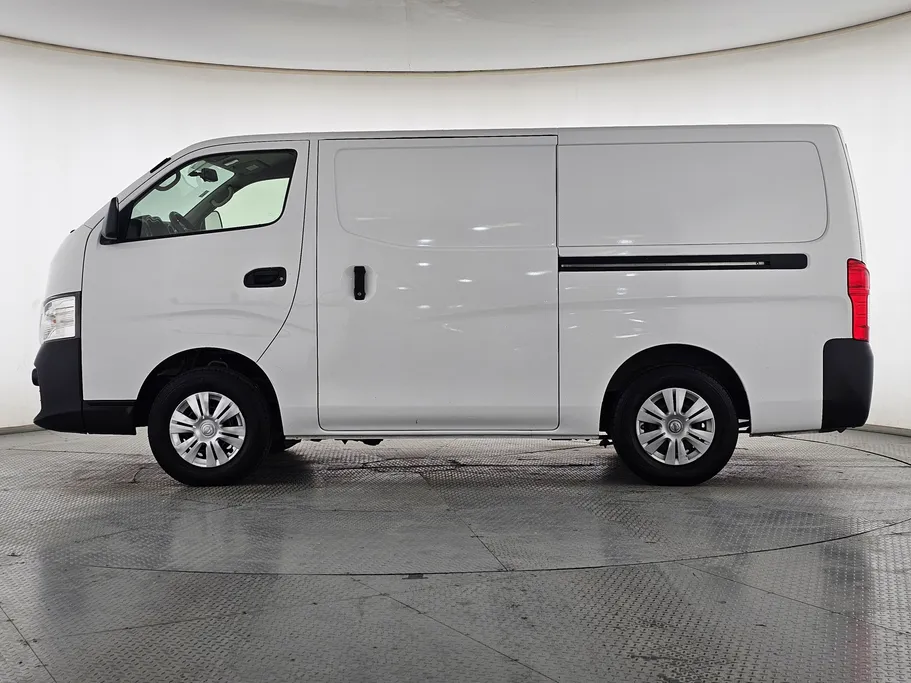 2021 Nissan Urvan NV350 