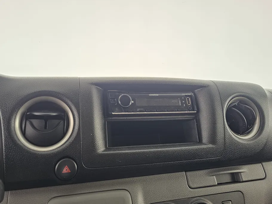 2021 Nissan Urvan NV350 