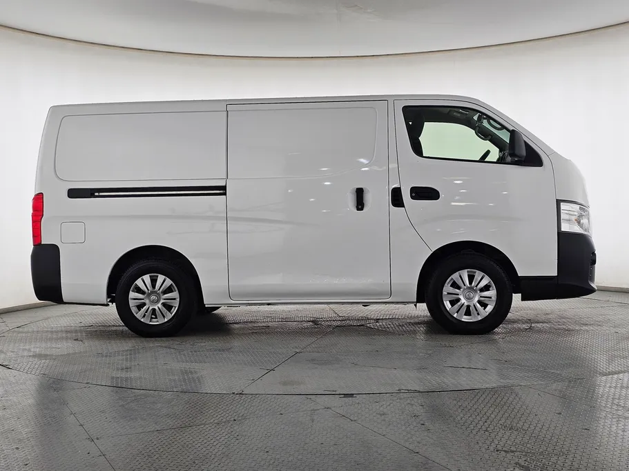 2021 Nissan Urvan NV350 