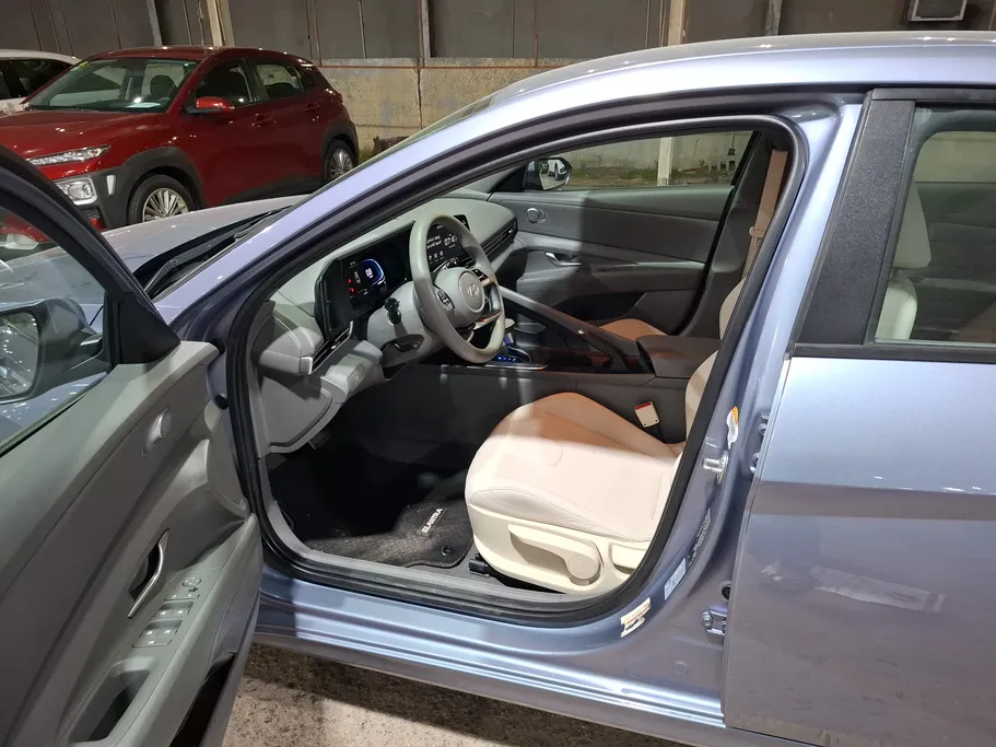 2025 Hyundai Elantra Fleet 