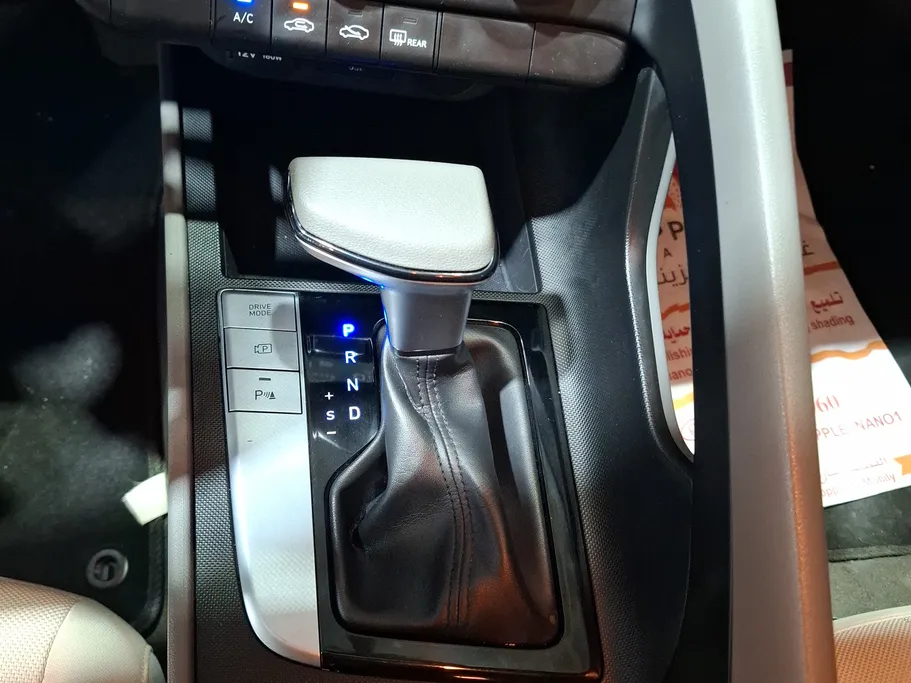 2025 Hyundai Elantra Fleet 