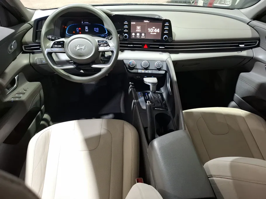 2024 Hyundai Elantra Fleet 