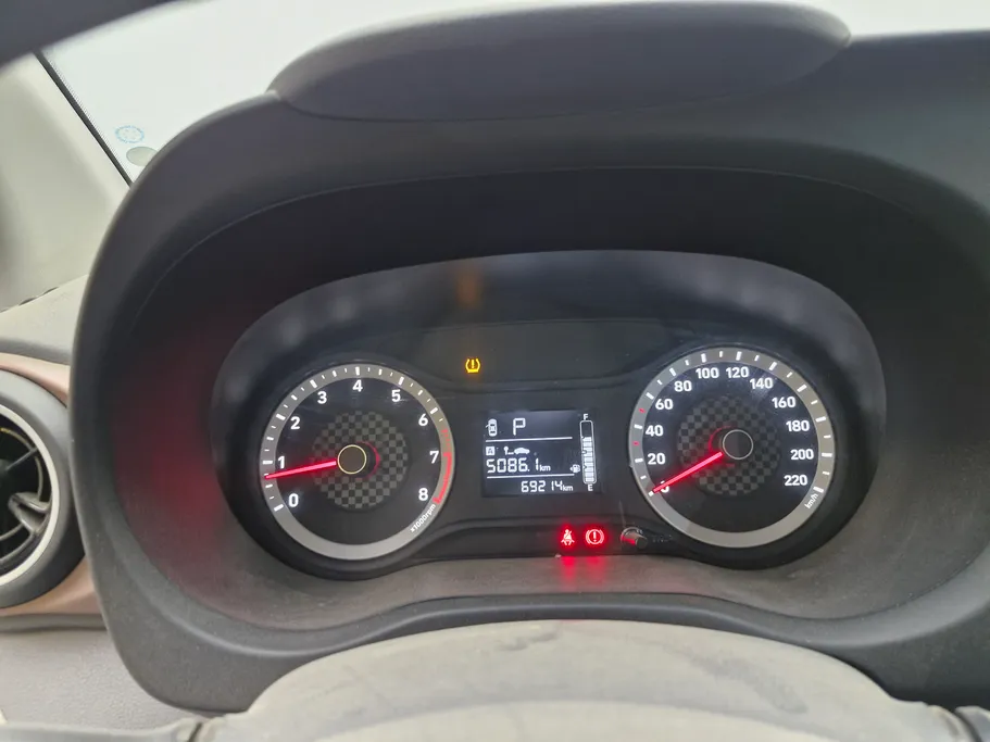 هيونداي Grand i10 فلييت 2024 