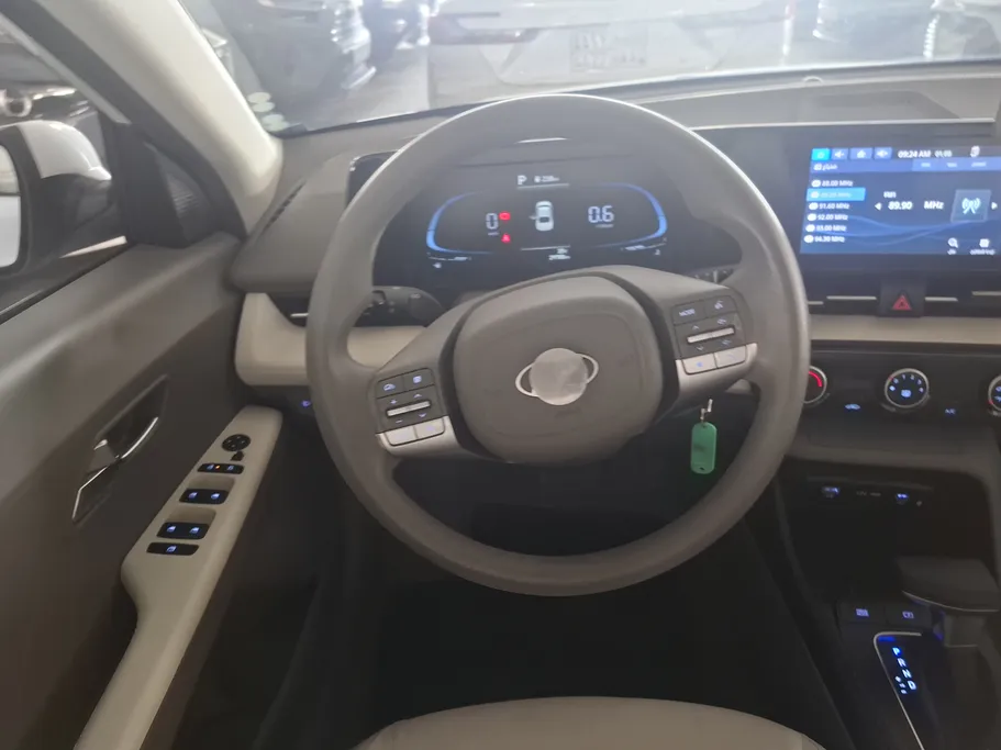 2025 Hyundai Accent Smart 