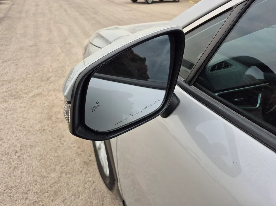 2024 Toyota Corolla Cross LTD HEV 