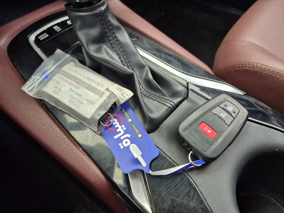 2024 Toyota Corolla Cross LTD HEV 