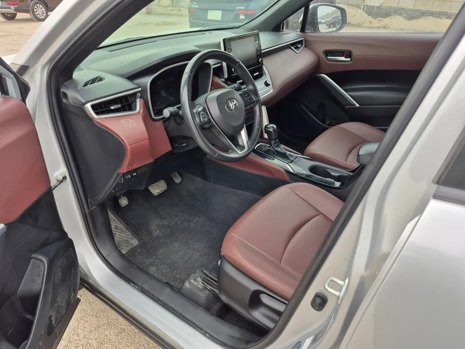 2024 Toyota Corolla Cross LTD HEV 