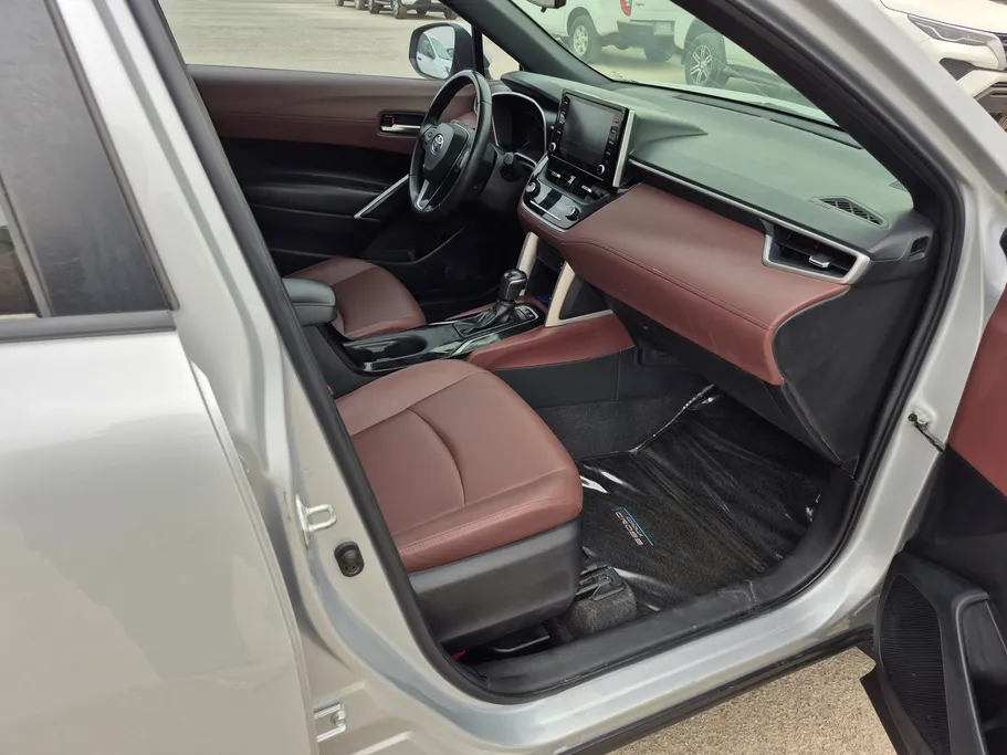 2024 Toyota Corolla Cross LTD HEV 