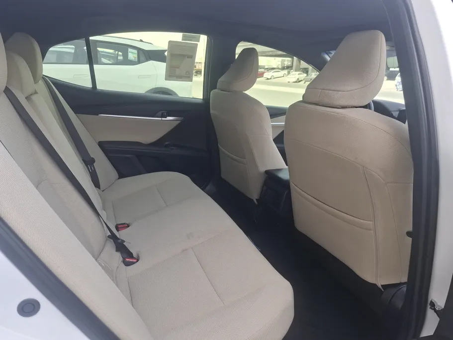 2026 Toyota Camry  LE HEV 