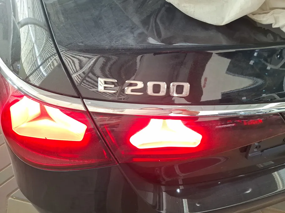 مرسيدس E 200 2026 