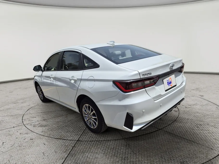 2024 Toyota Yaris  Y 