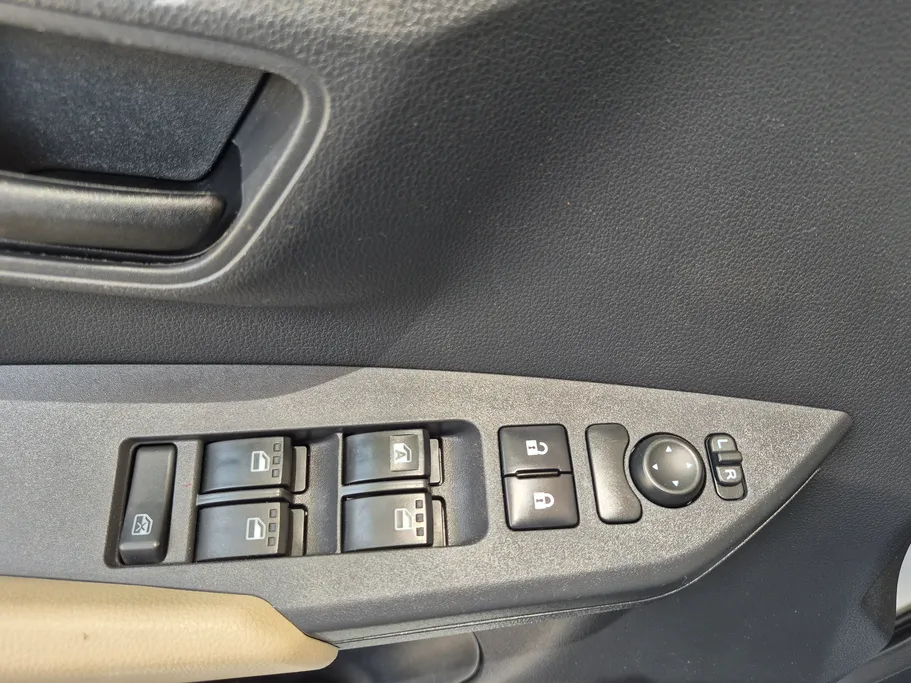 2024 Toyota Yaris  Y 