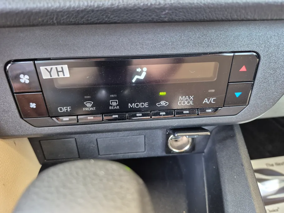 2024 Toyota Yaris  Y 