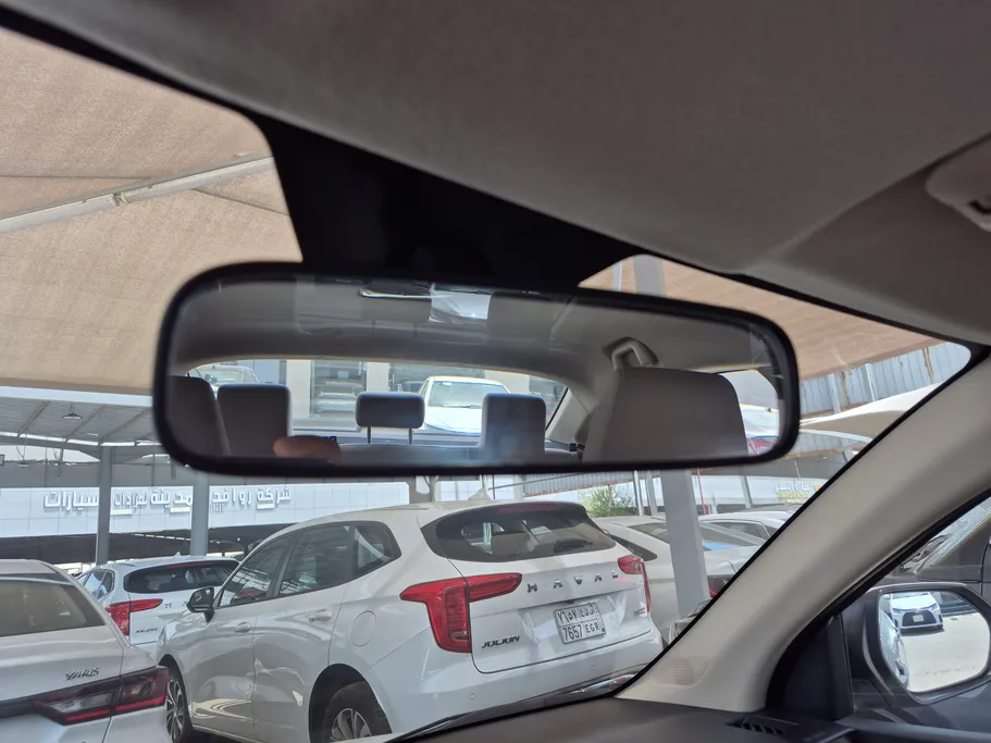 2024 Toyota Yaris  Y 