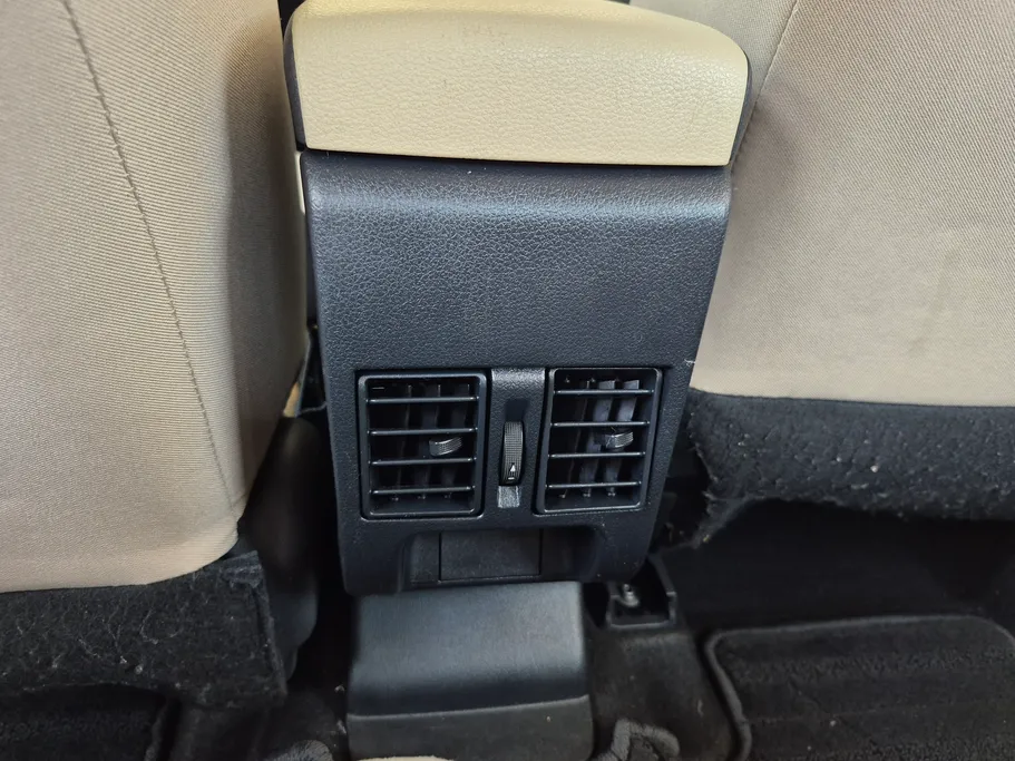 2024 Toyota Yaris  Y 