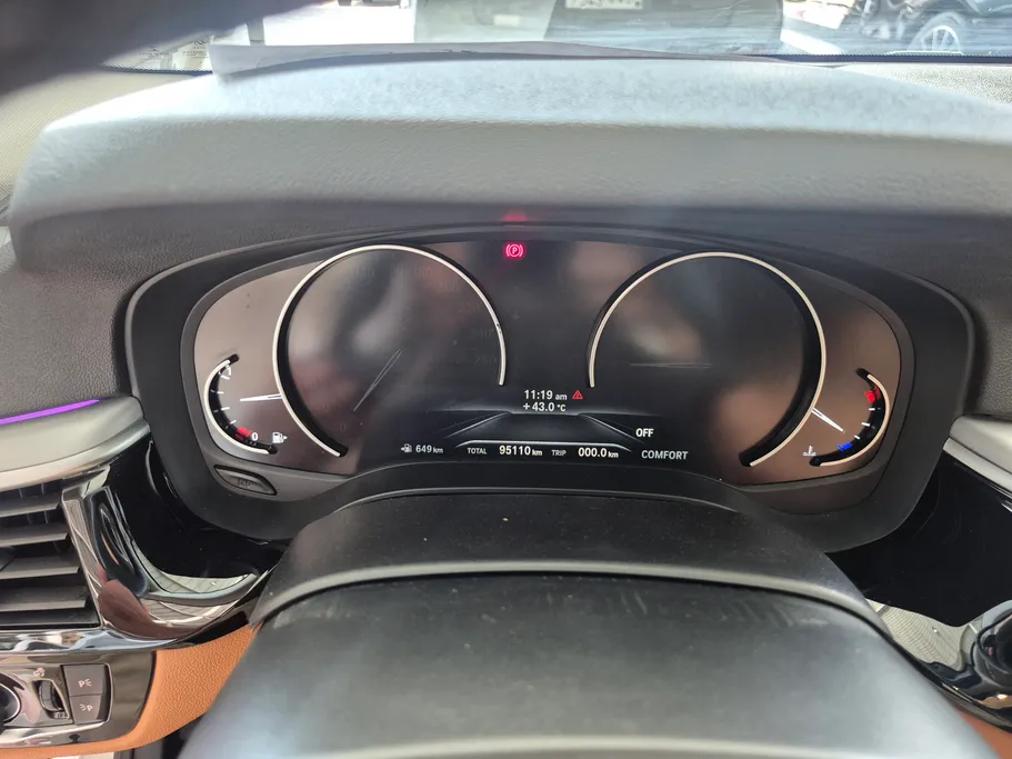 2020 BMW 5 Series 520i 