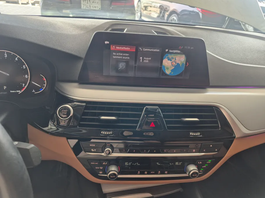 2020 BMW 5 Series 520i 