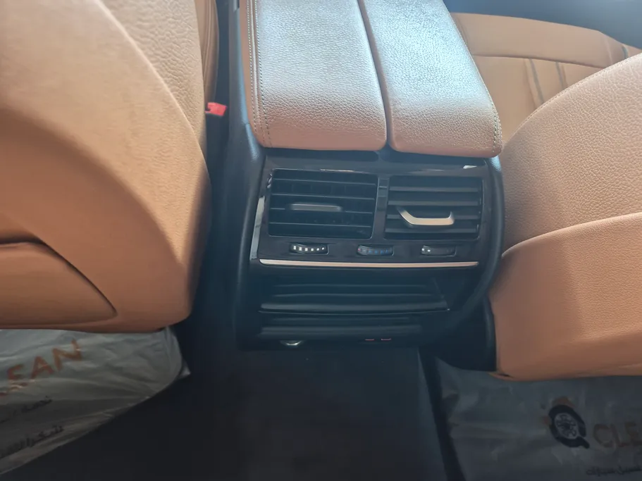 2020 BMW 5 Series 520i 