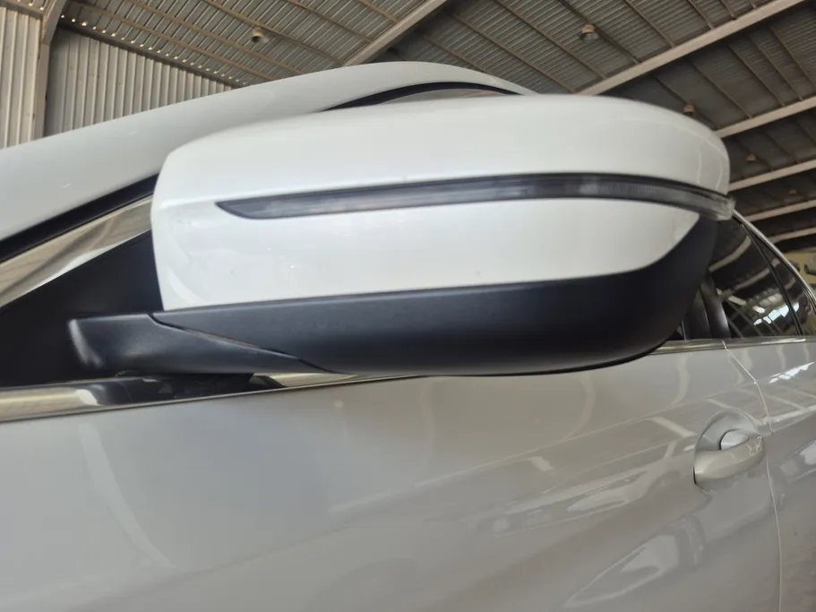 2020 BMW 5 Series 520i 