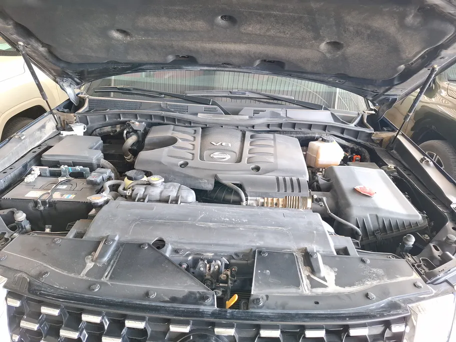 2023 Nissan Patrol Titanium 