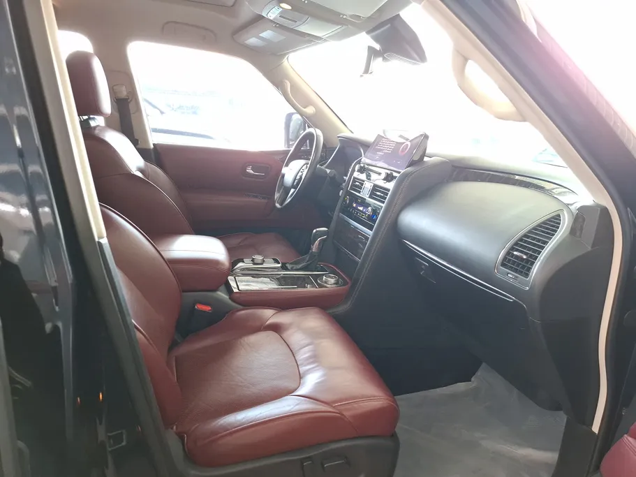 2023 Nissan Patrol Titanium 