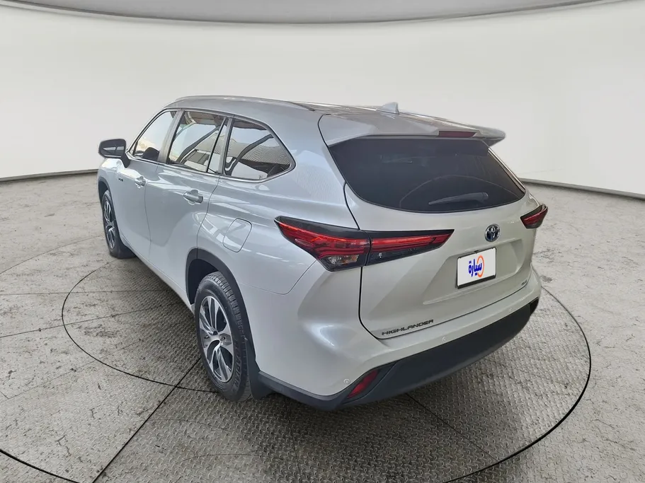 تويوتا هايلاندر GLE 2023 