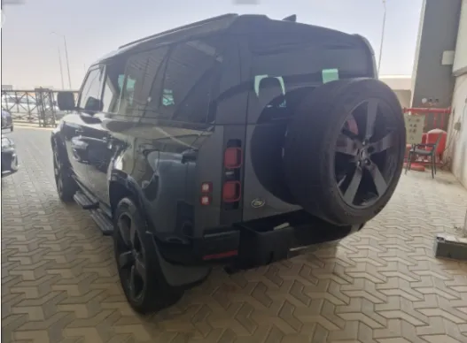 2022 Land Rover Defender P400 