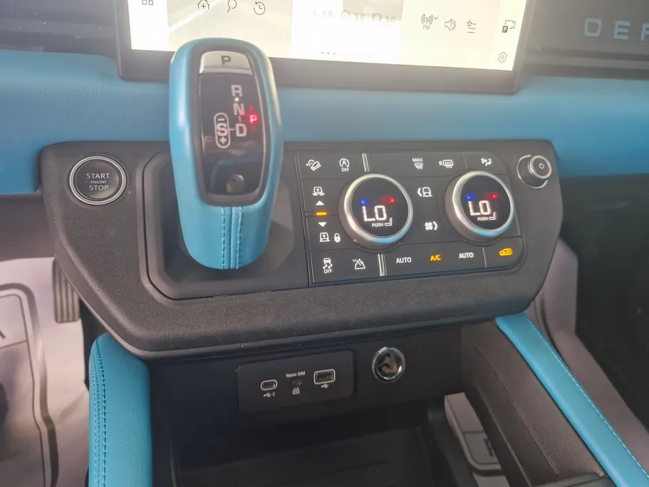 2022 Land Rover Defender P400 