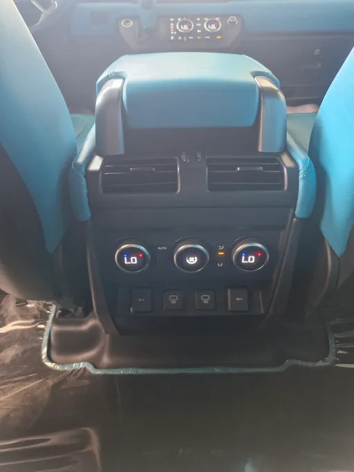 2022 Land Rover Defender P400 