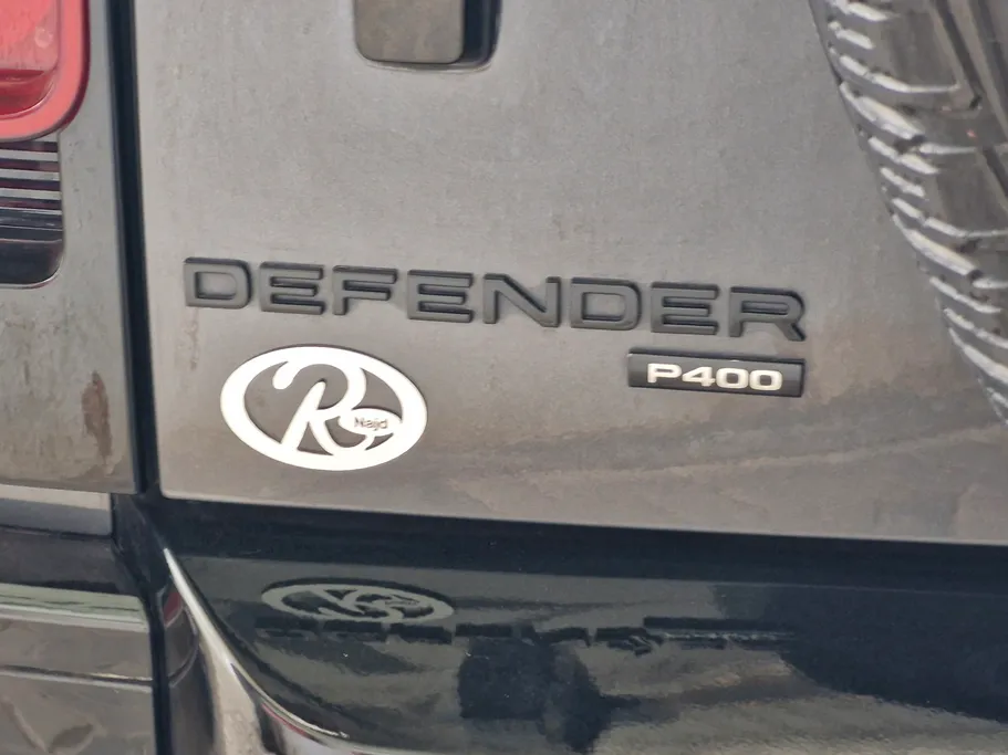 2022 Land Rover Defender P400 