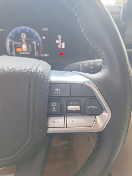 تويوتا لاندكروزر GXR3 2025 