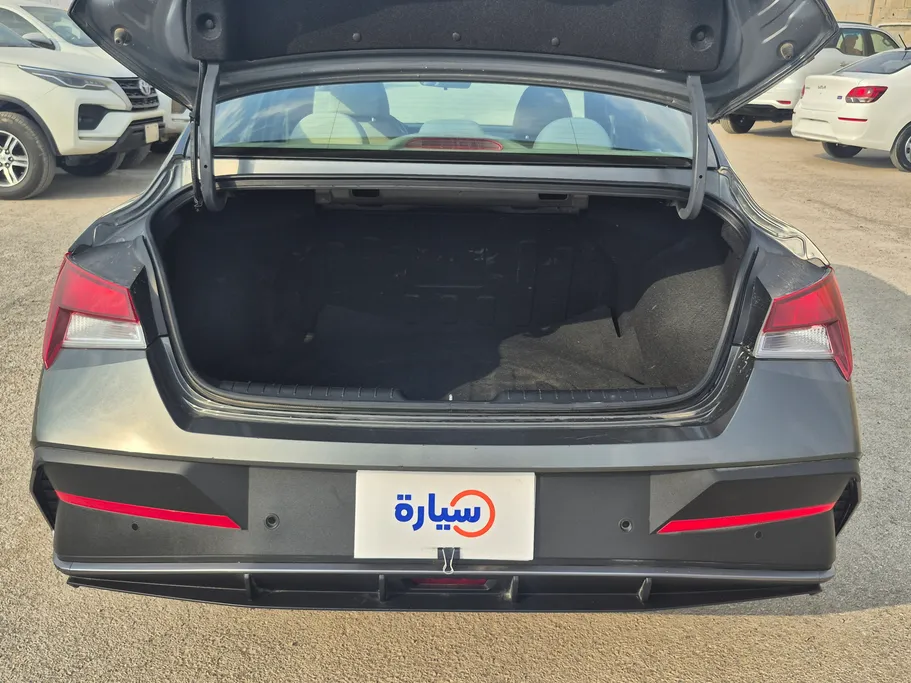 2025 Hyundai Elantra Fleet 