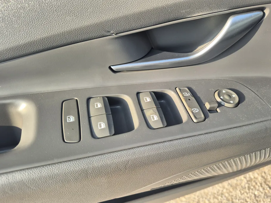 2025 Hyundai Elantra Fleet 