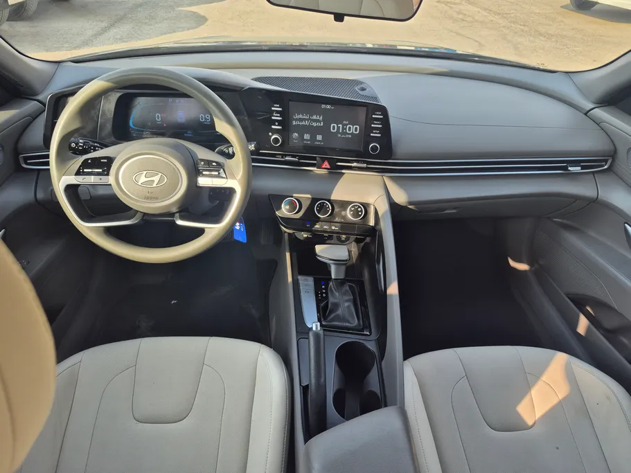 2025 Hyundai Elantra Fleet 