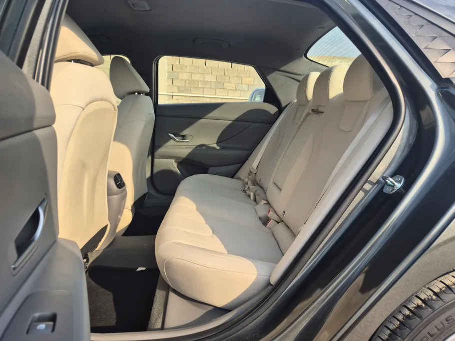 2025 Hyundai Elantra Fleet 