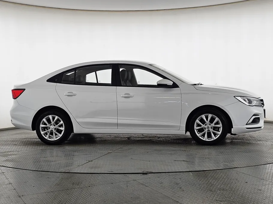 2023 MG 5 STD 