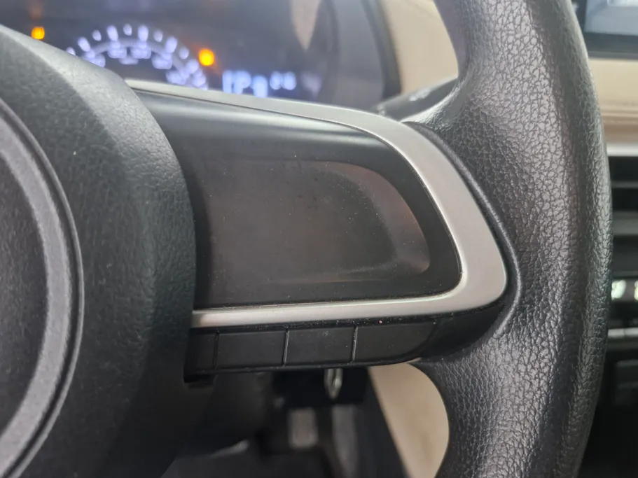 2023 Toyota Yaris  Y 