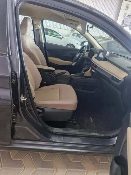 2023 Toyota Yaris  Y 