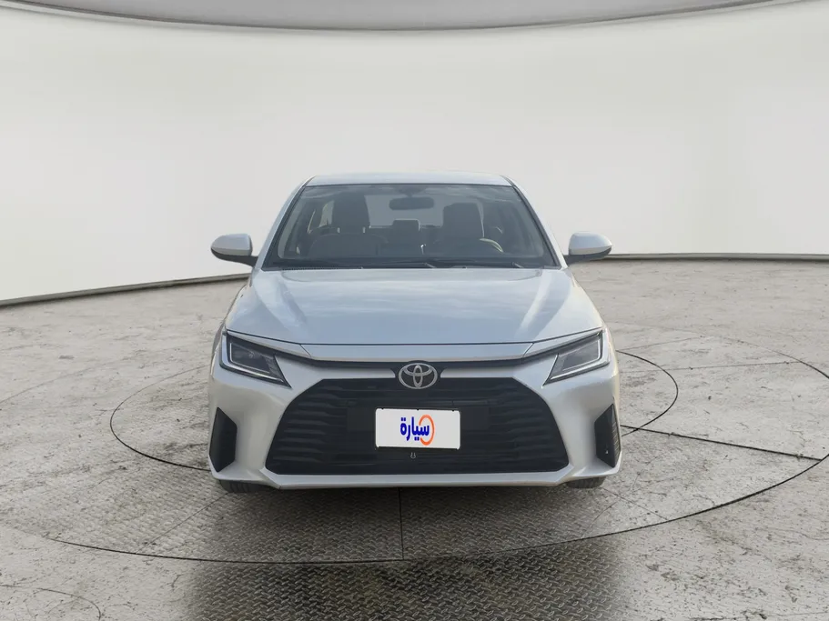 2023 Toyota Yaris  Y 