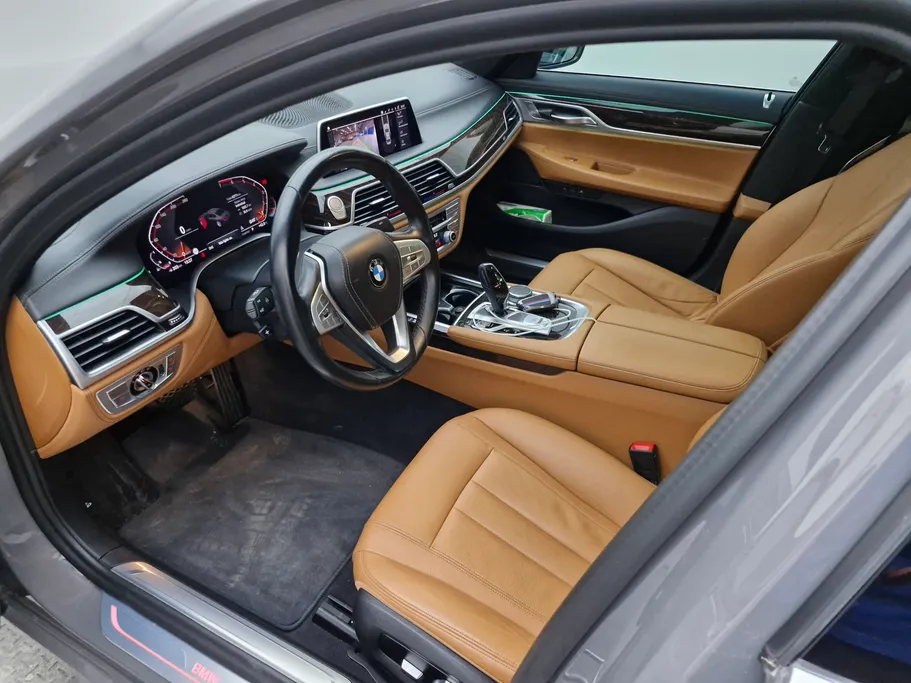 2022 BMW 7 Series 730Li 
