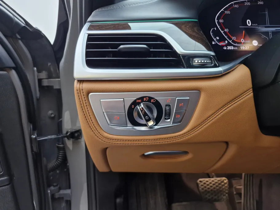 2022 BMW 7 Series 730Li 