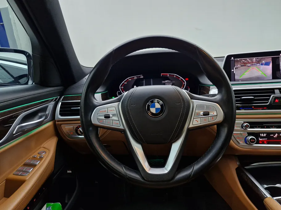 2022 BMW 7 Series 730Li 